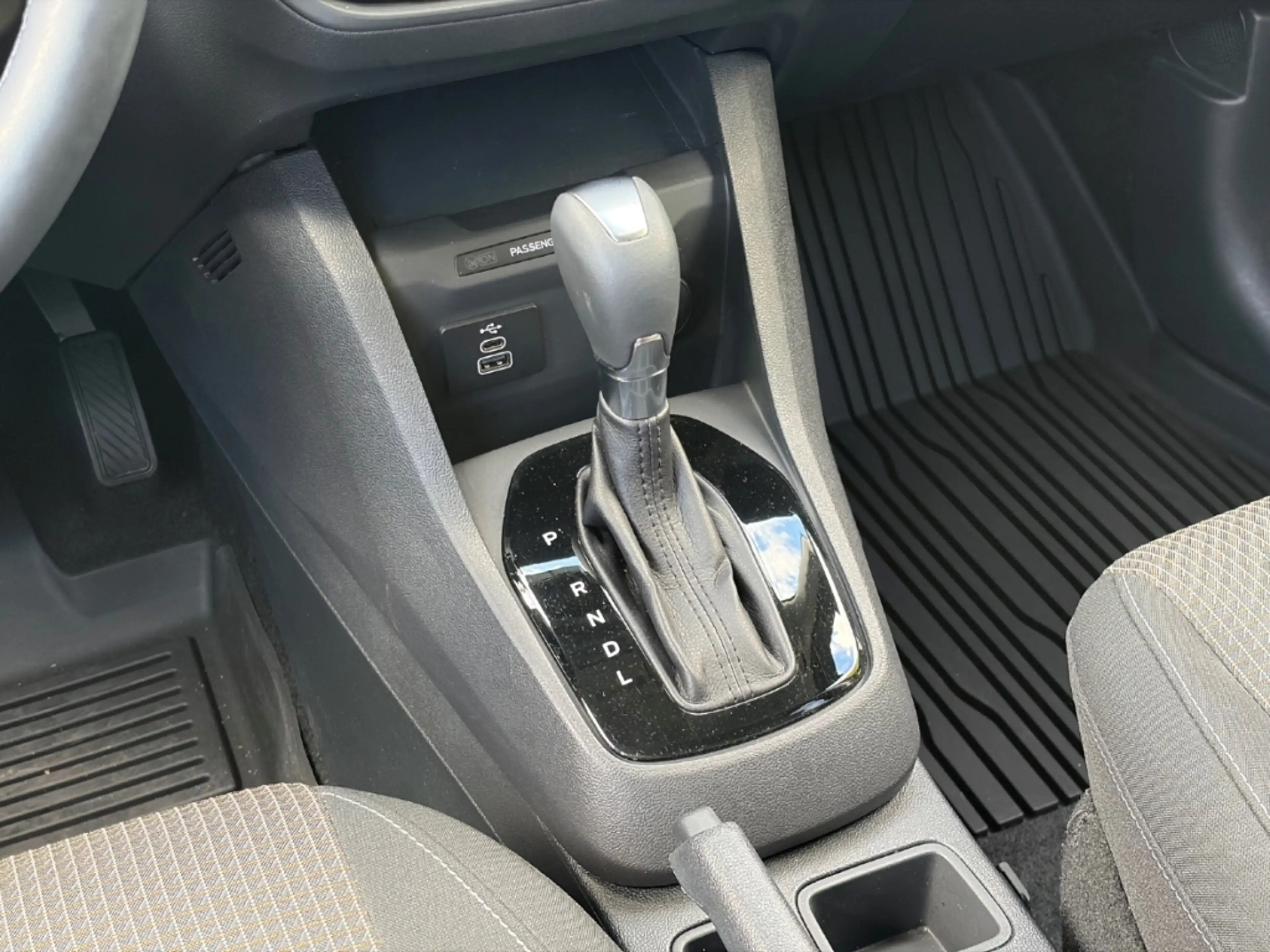 Ford Tourneo Courier 1.0 EcoBoost Trend Automatik AHK — photo 12