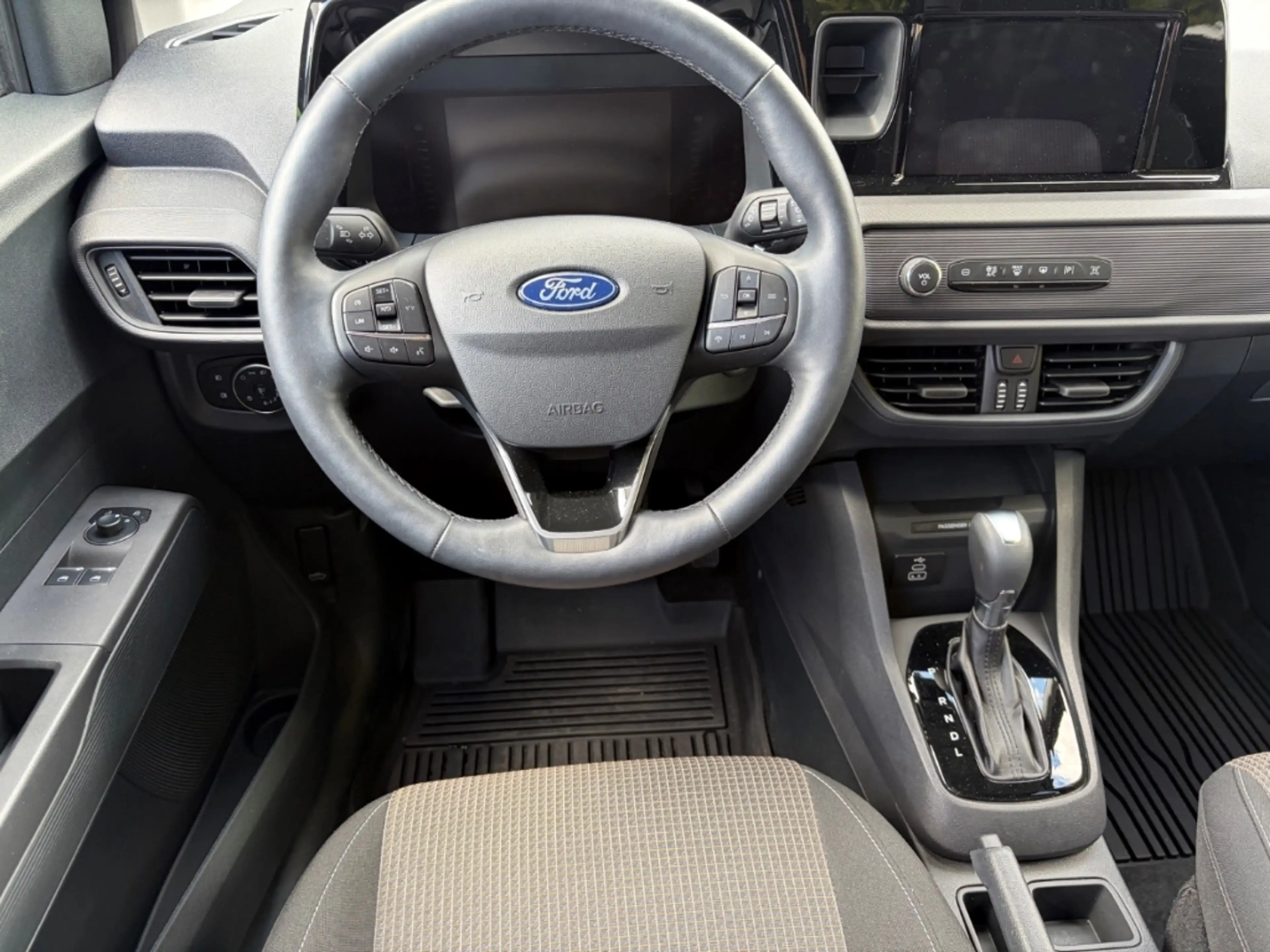 Ford Tourneo Courier 1.0 EcoBoost Trend Automatik AHK — photo 8