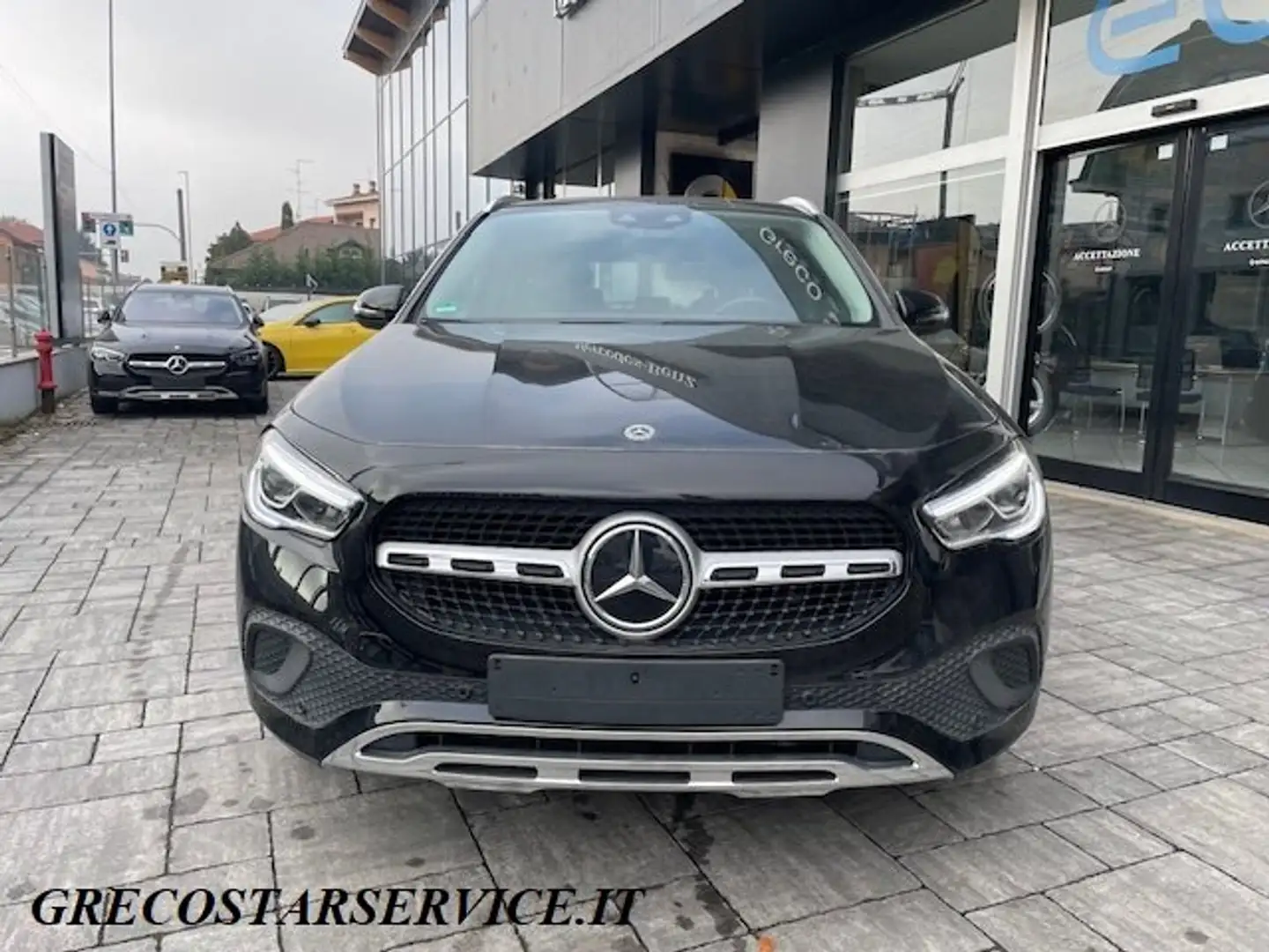 Mercedes-Benz GLA 200 Sport Plus Automatic GANCIO TRAINO + CARPLAY Nero - 2