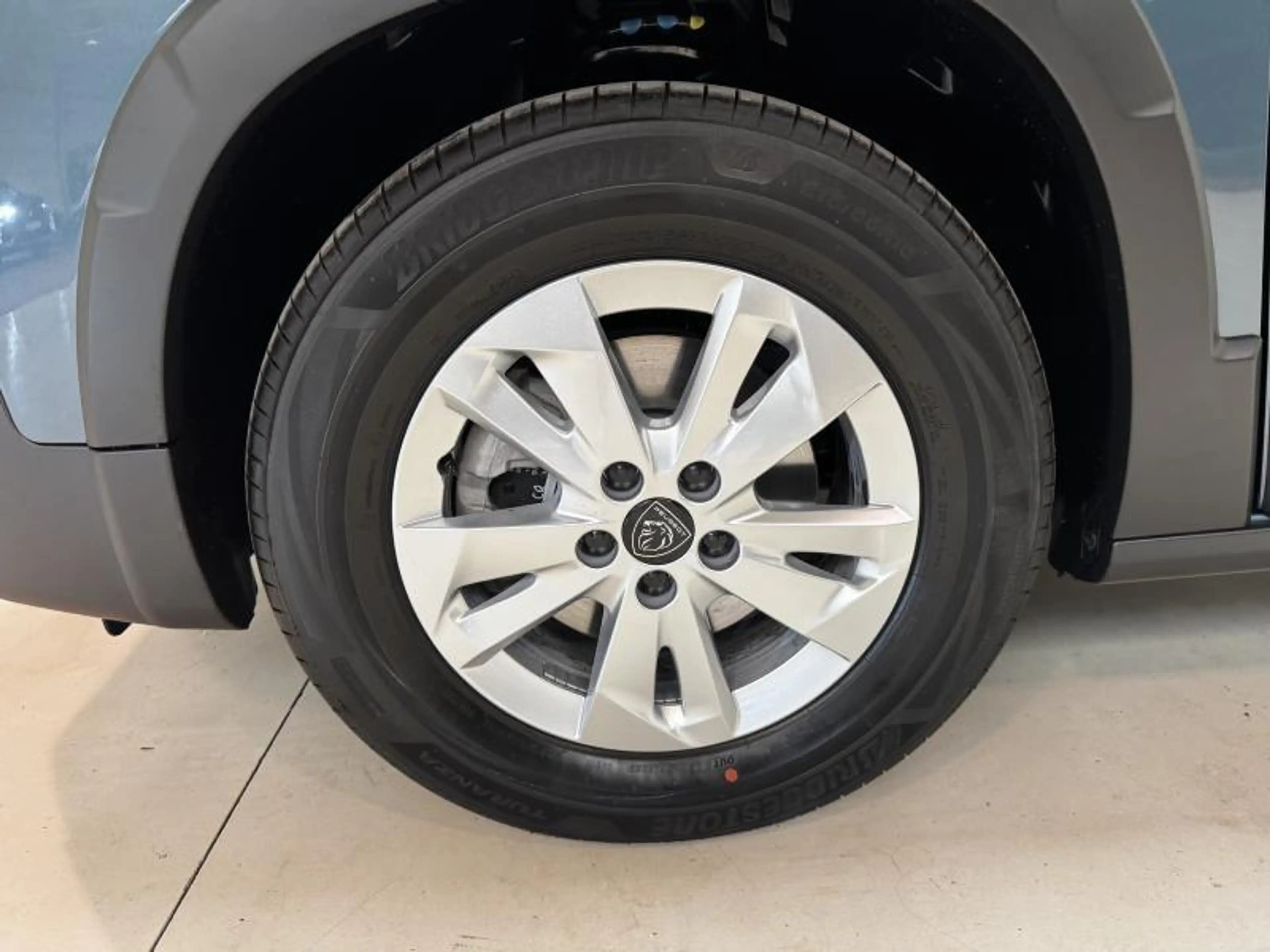 Peugeot Rifter 1.2 TURBO Allure S&S LED|GPS|PDC|CRUISE|CARPLAY|CA — photo 8