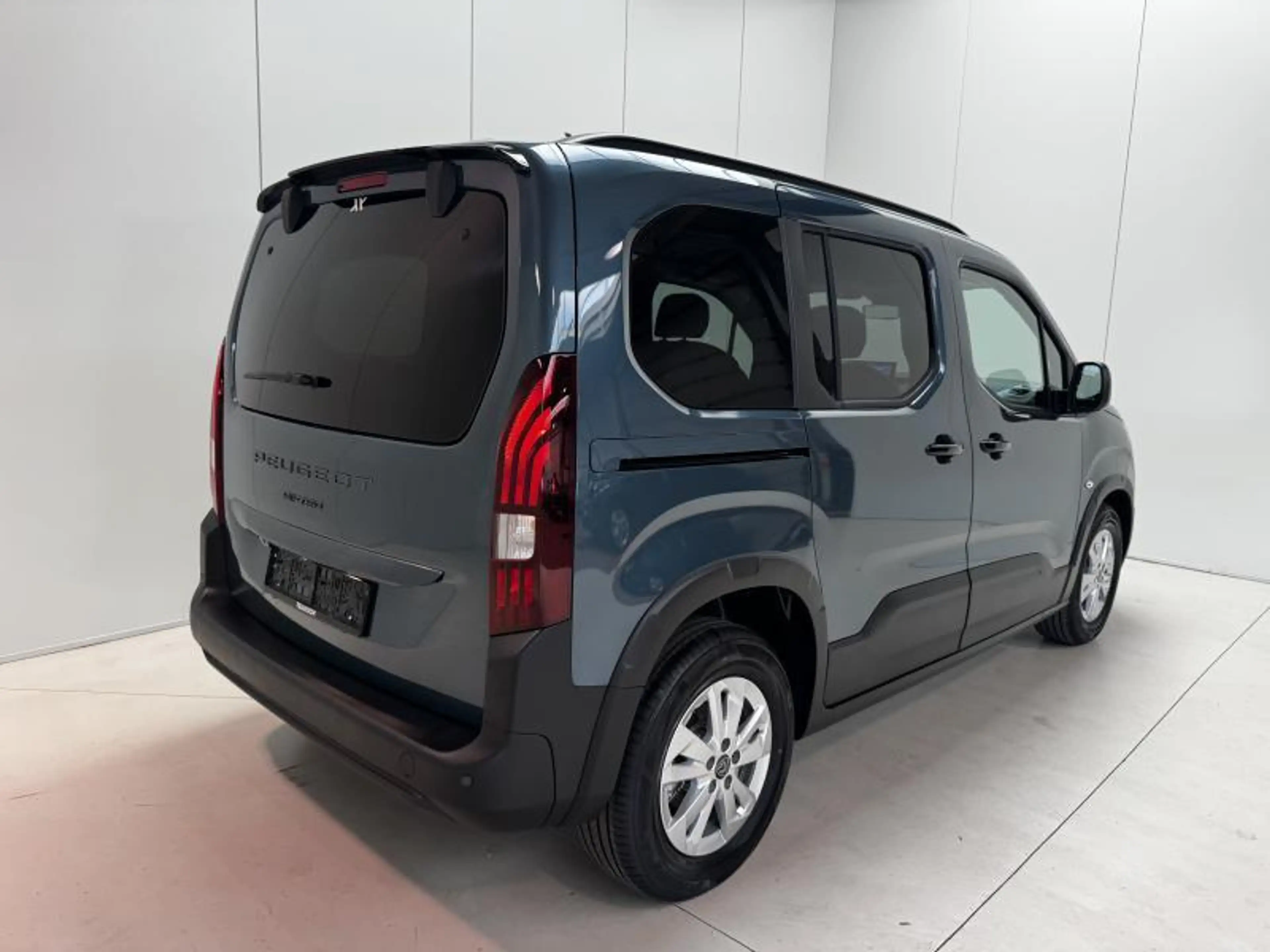 Peugeot Rifter 1.2 TURBO Allure S&S LED|GPS|PDC|CRUISE|CARPLAY|CA — photo 4