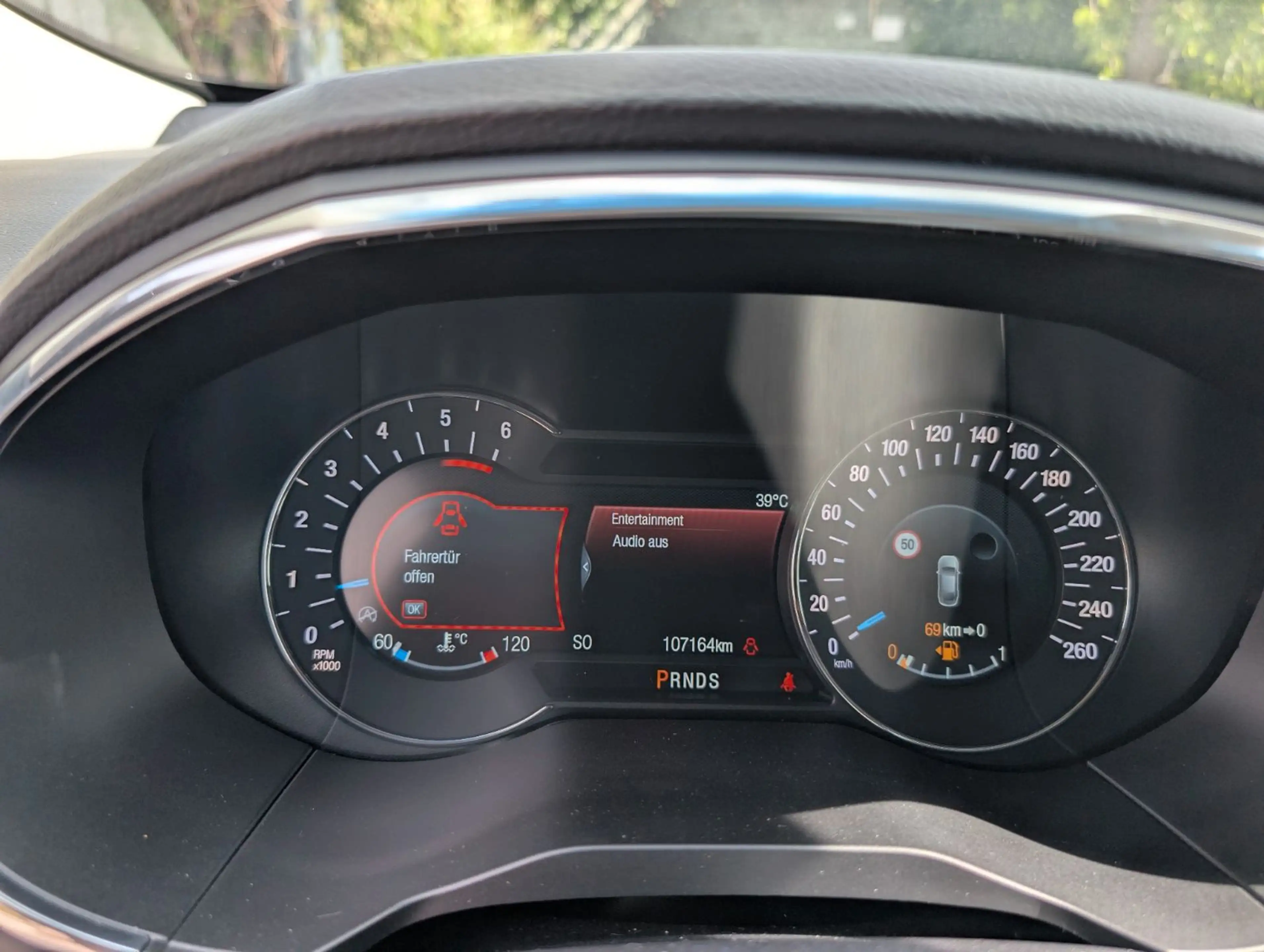 Ford Edge Titanium 4x4 — photo 17