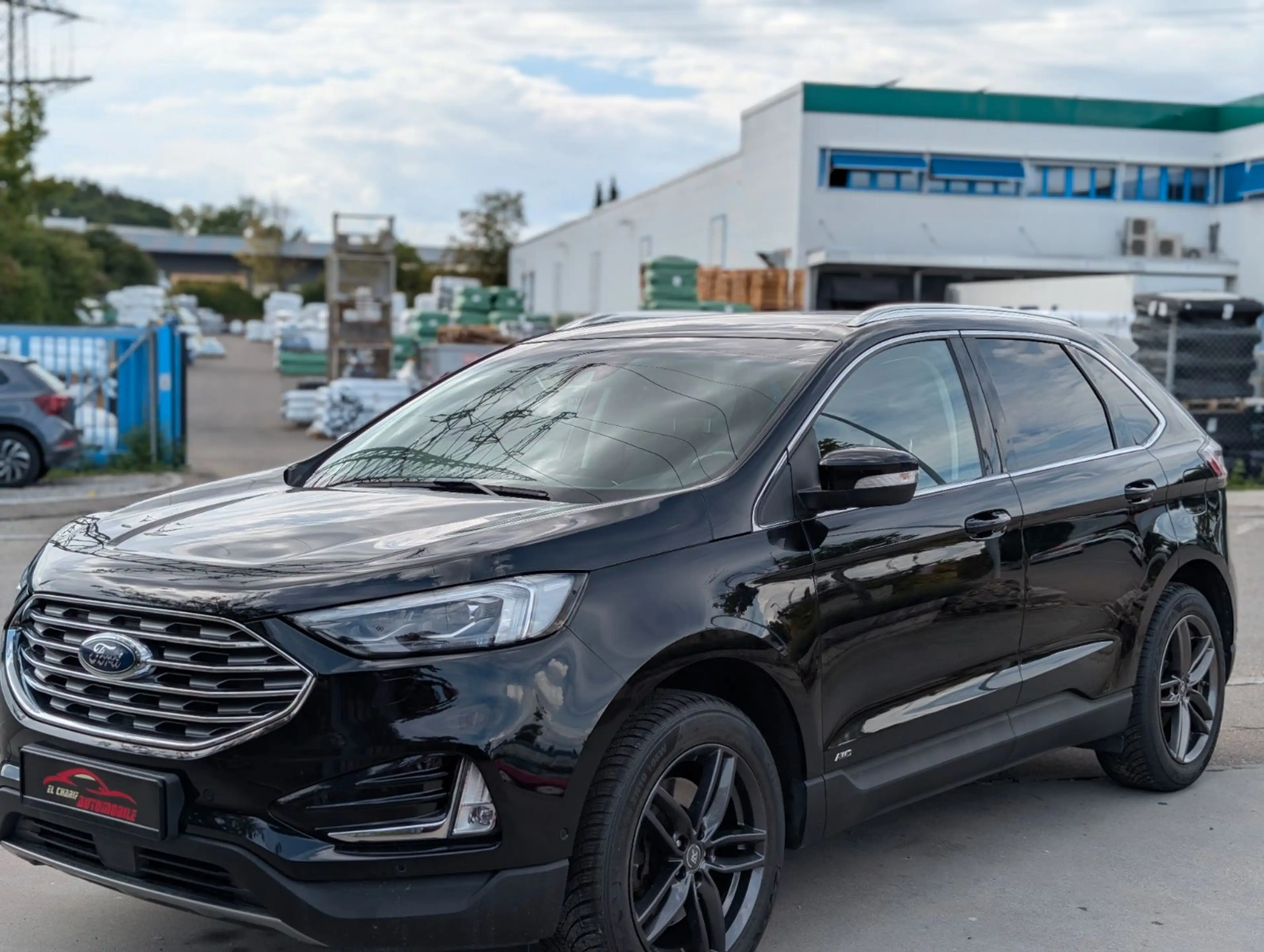 Ford Edge Titanium 4x4 — photo 3