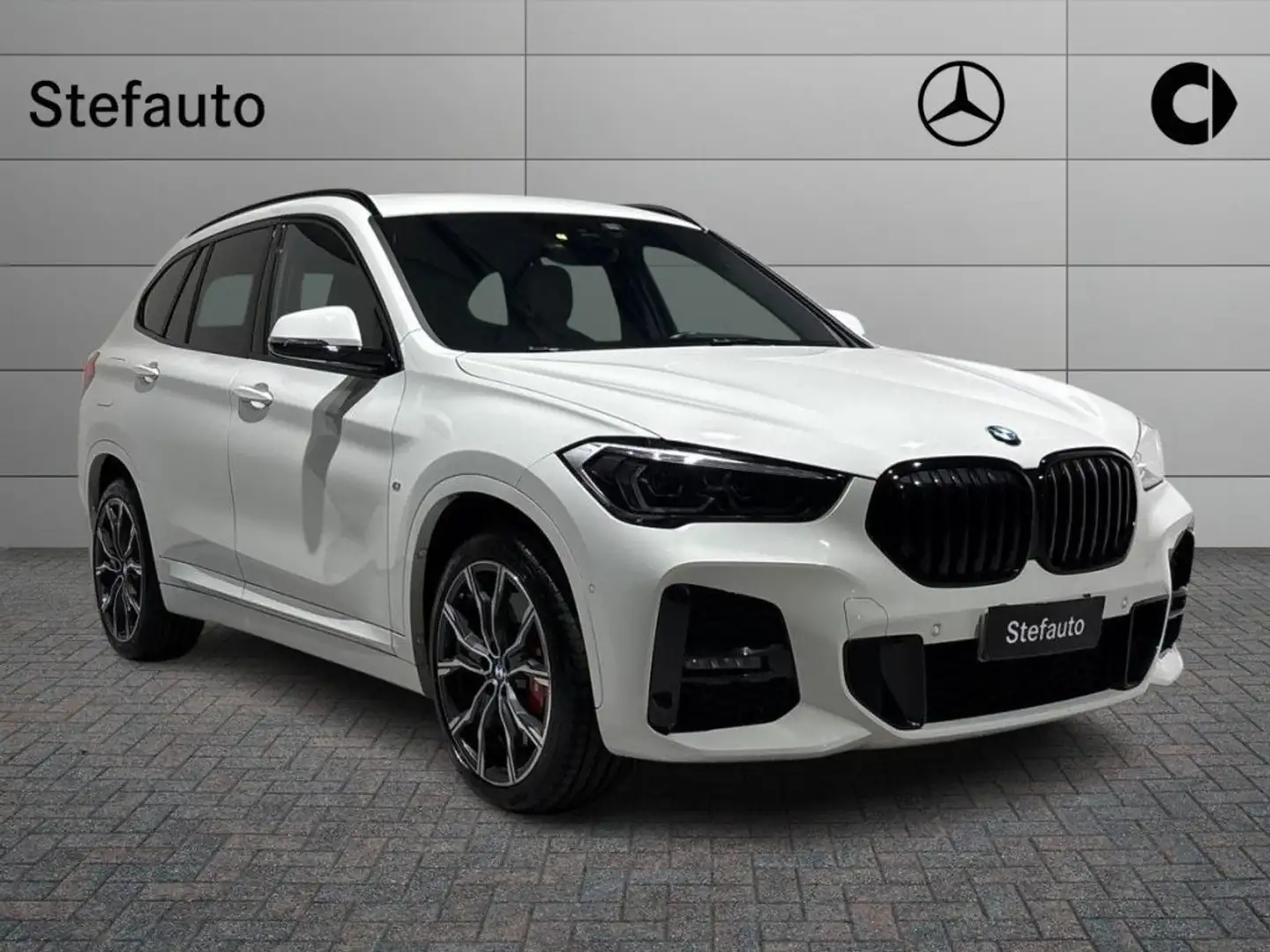 BMW X1 sDrive18d xLine Plus Bianco - 1