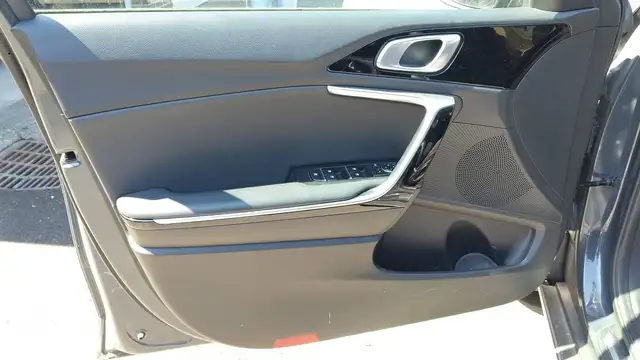 Kia Xceed view 7