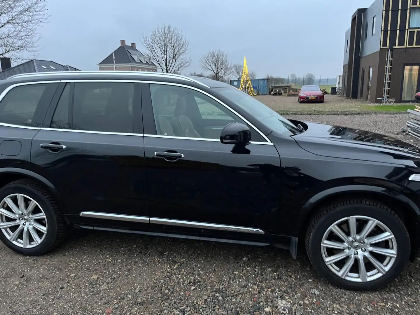 Volvo XC90 2.0 TE AWD Insc. Zwart - 2