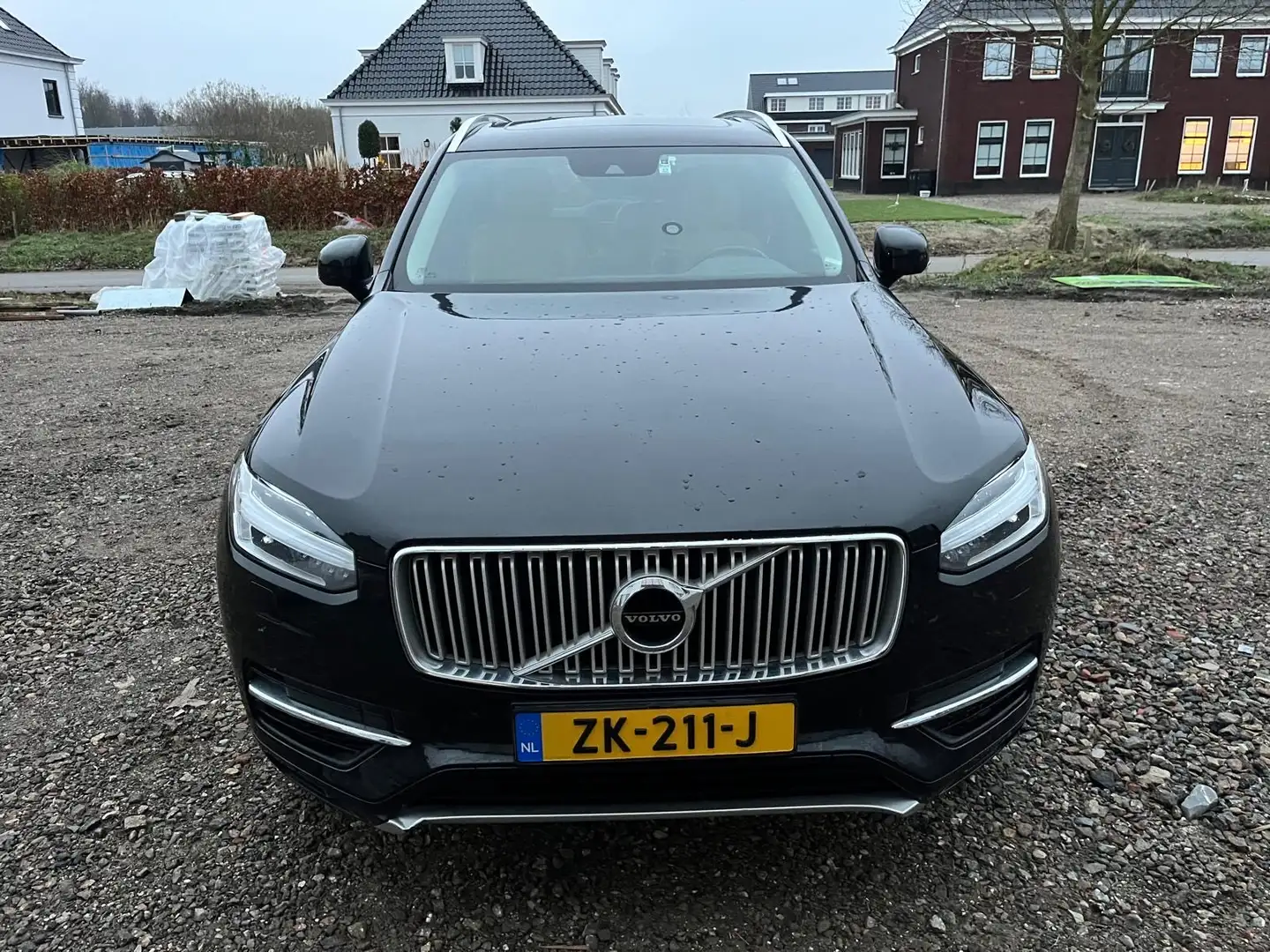 Volvo XC90 2.0 TE AWD Insc. Zwart - 1