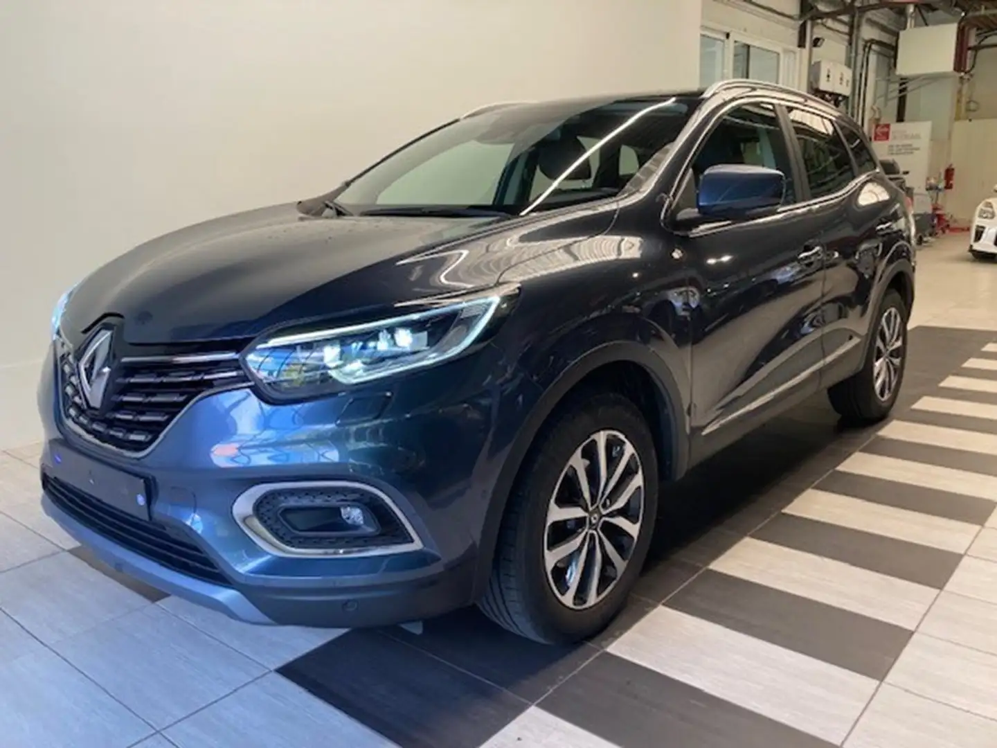Renault Kadjar 1.3 BENZINE AUTOMAAT Grijs - 1