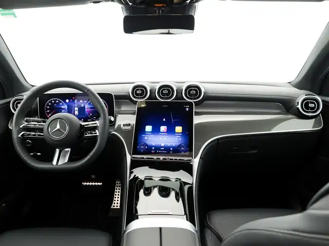 Mercedes-Benz GLC view 9