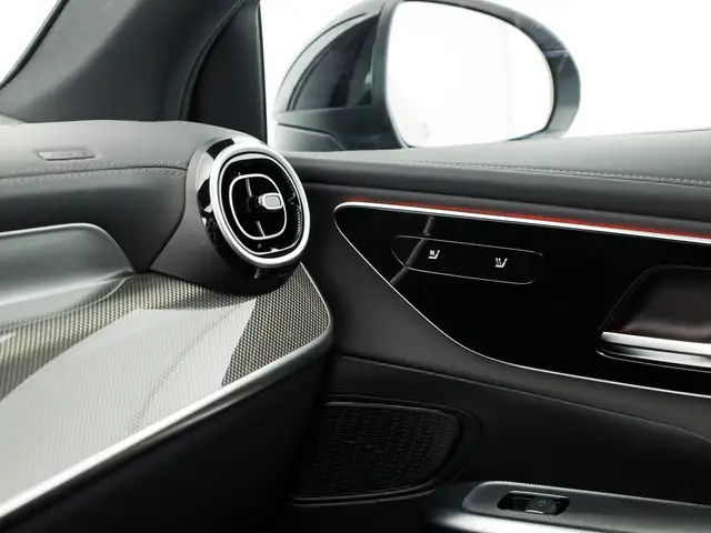 Mercedes-Benz GLC view 14