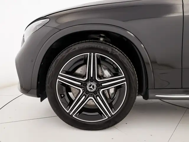 Mercedes-Benz GLC view 7