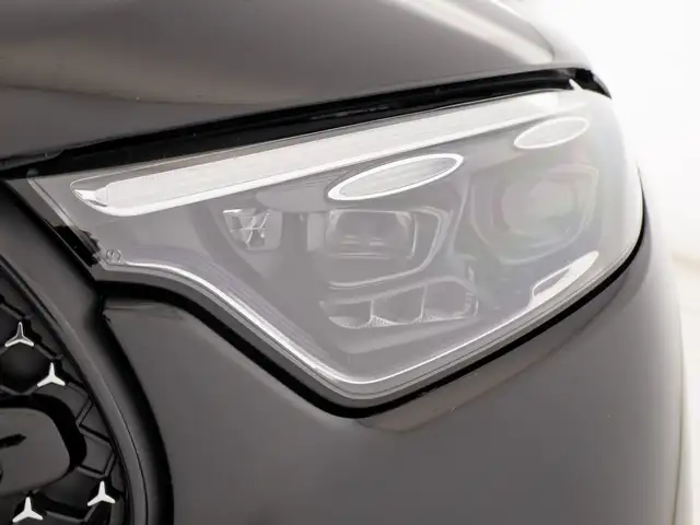 Mercedes-Benz GLC view 8