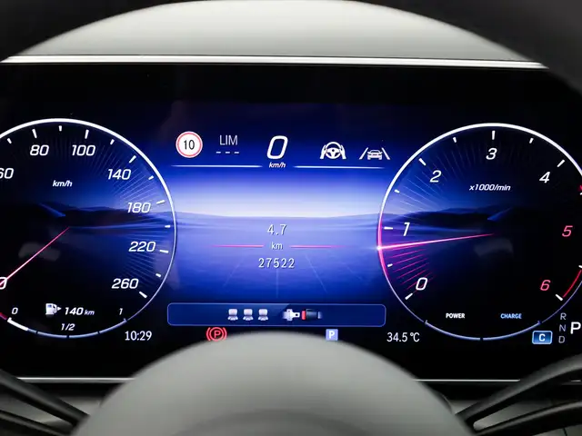 Mercedes-Benz GLC view 12