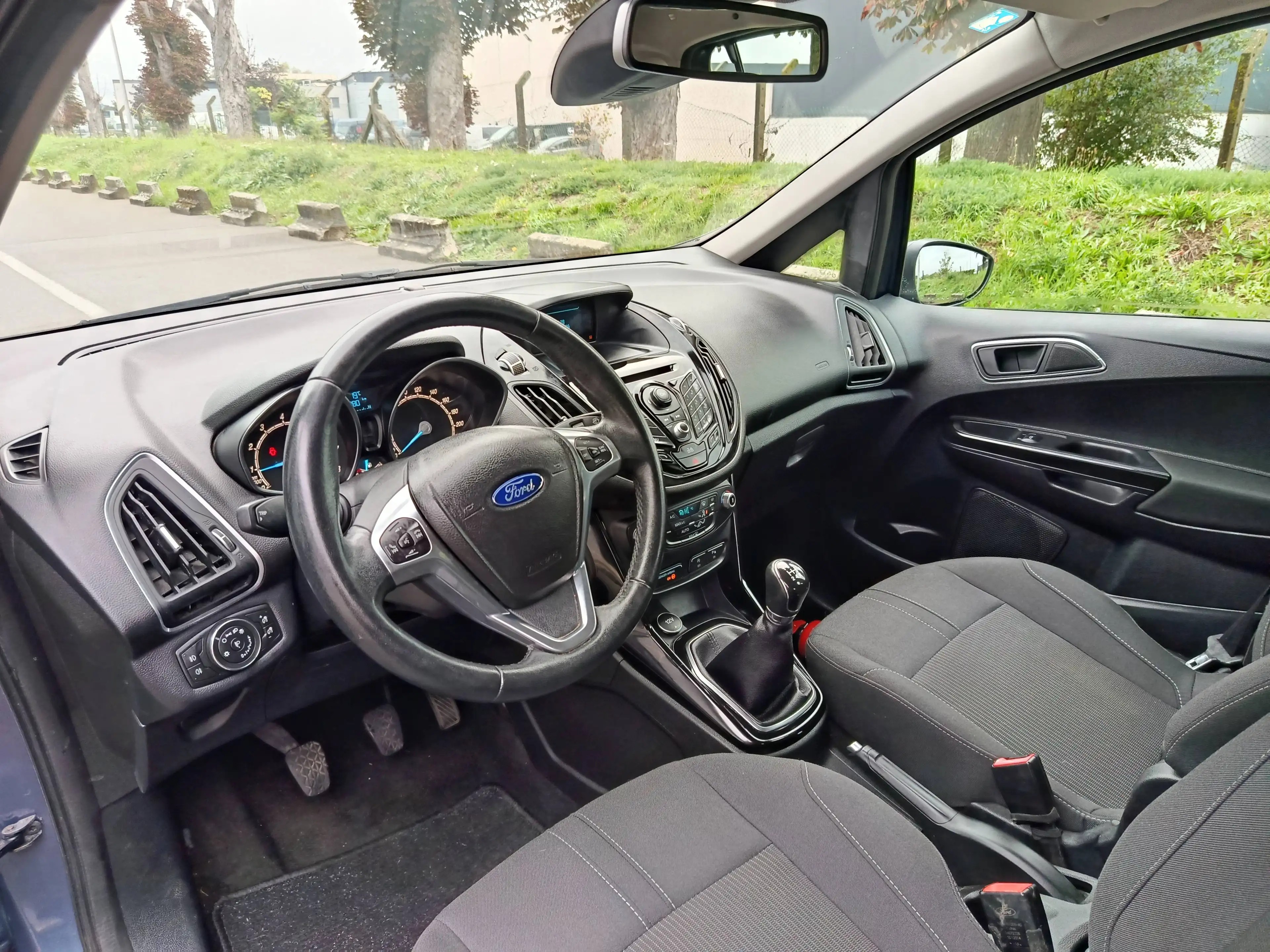 Ford B-Max B-Max 1.0 EcoBoost Titanium S — photo 7