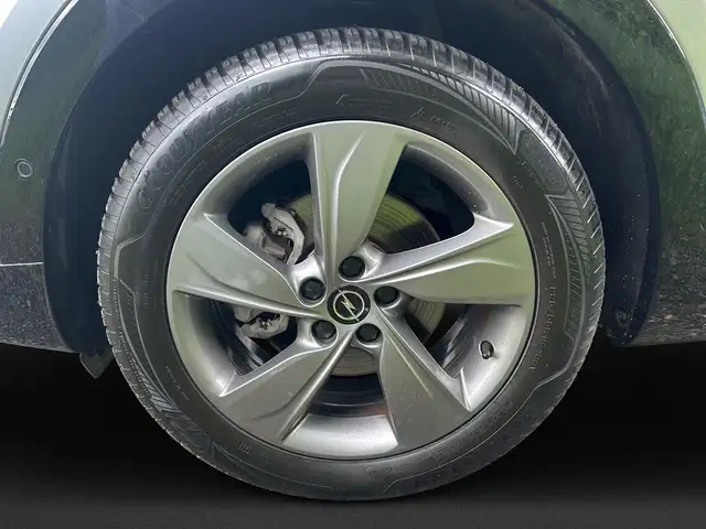 Opel Grandland view 8