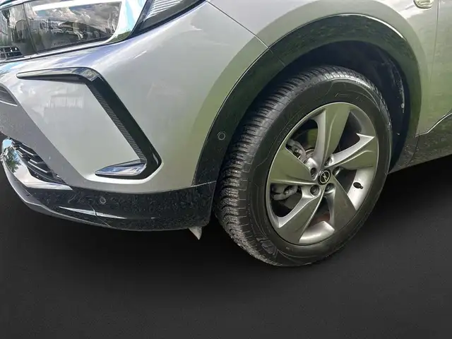 Opel Grandland view 9