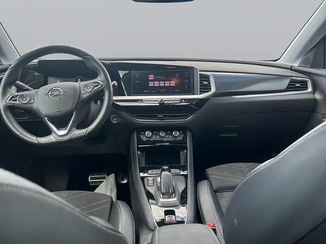 Opel Grandland view 10