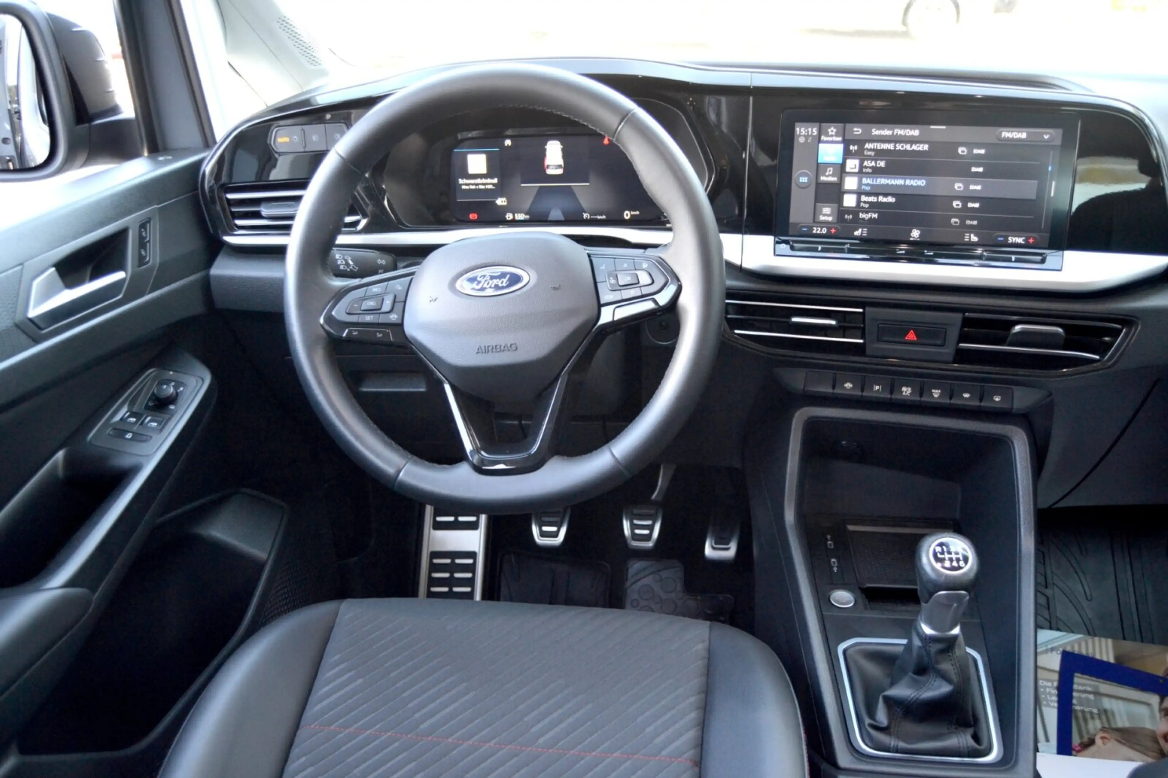 Ford Grand Tourneo 1,5 Sport Navi AutoAC LED SHZ PDC  Klima/el.Sitzv./BC/Tempomat/L-R Sensor/Dachrel./NSW — photo 11