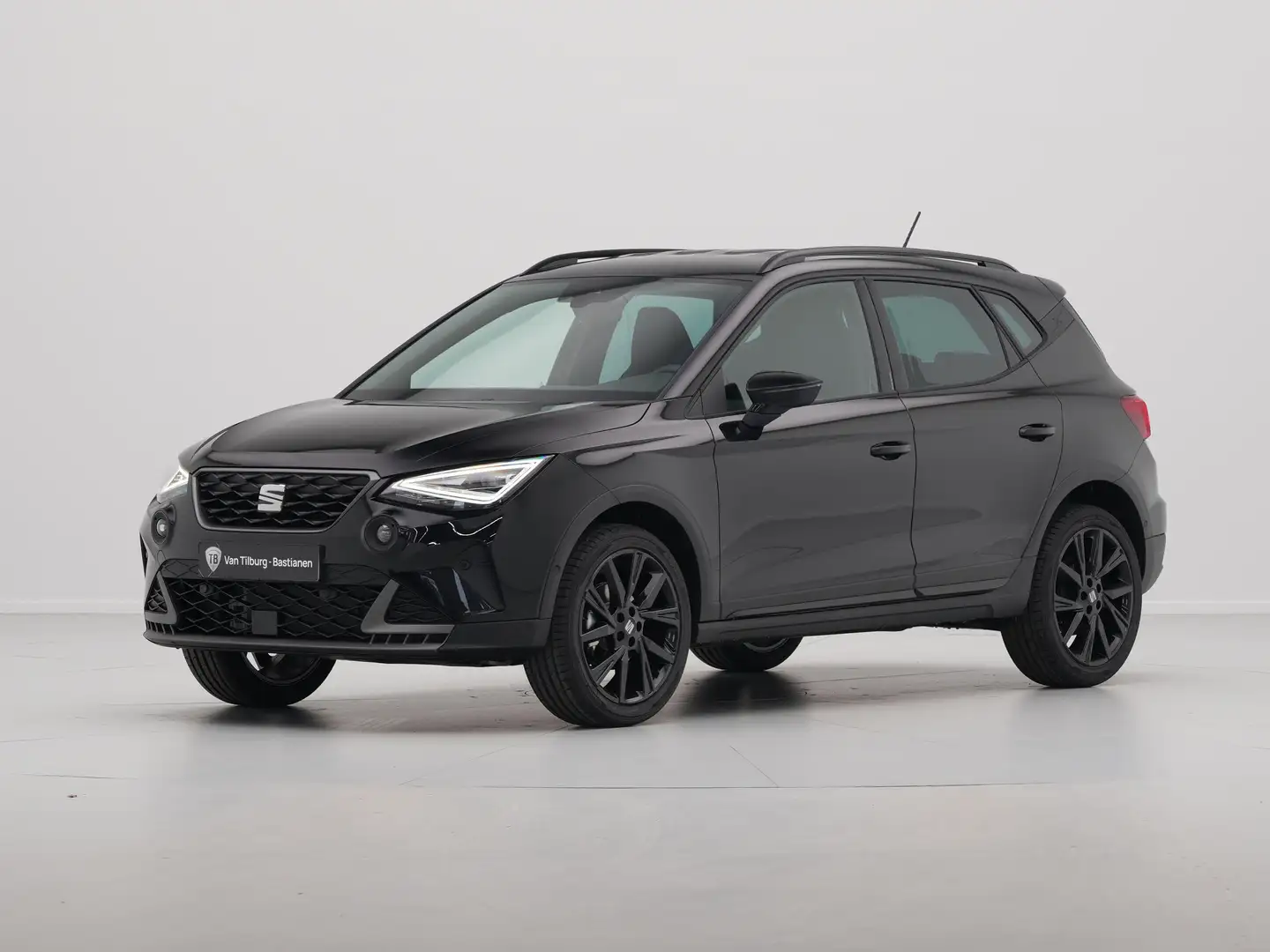 SEAT Arona 1.0 EcoTSI 95 5MT FR Business Connect Zwart - 2