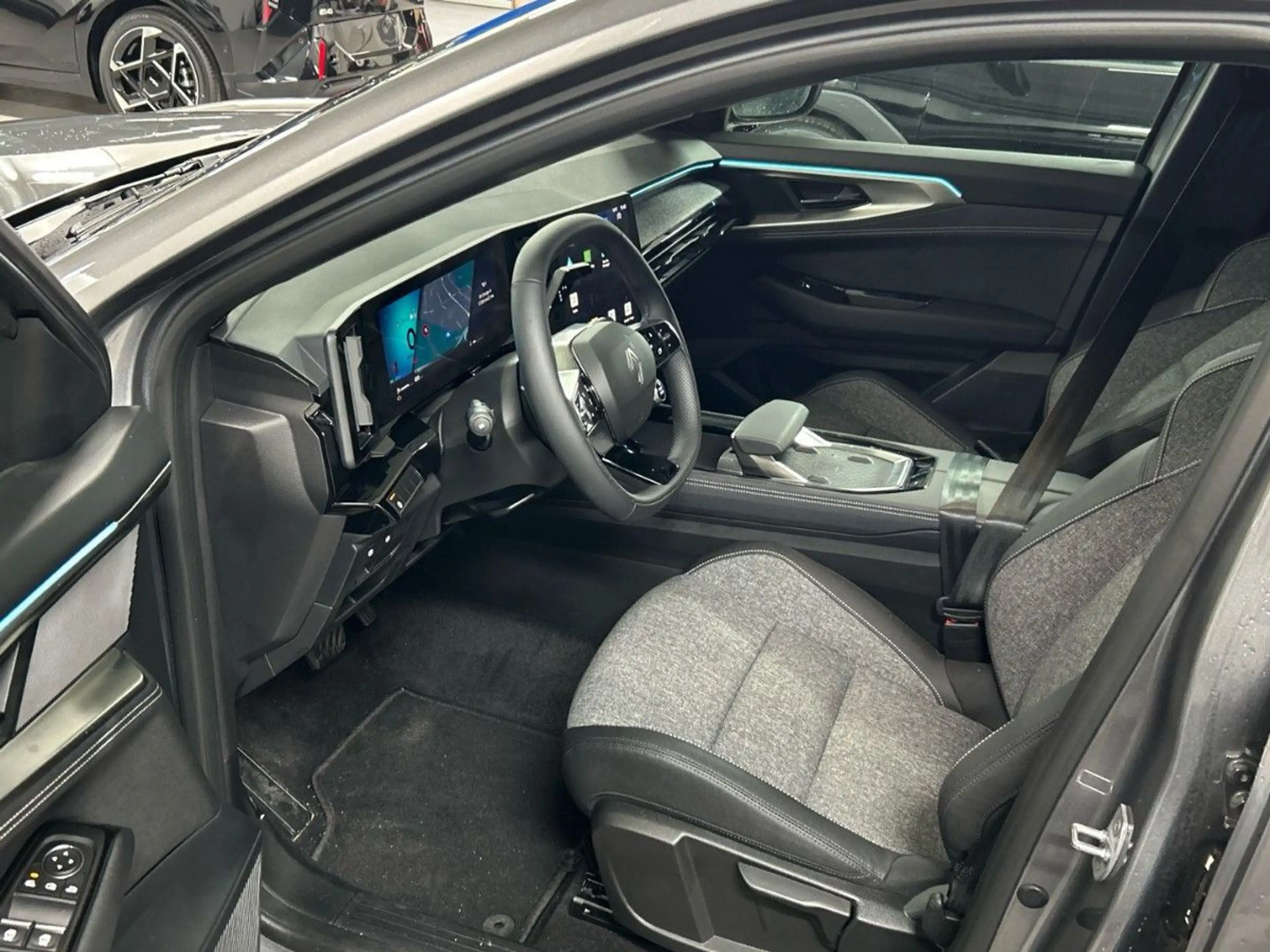 Renault Austral Mild Hybrid 160 Techno Automatik — photo 6