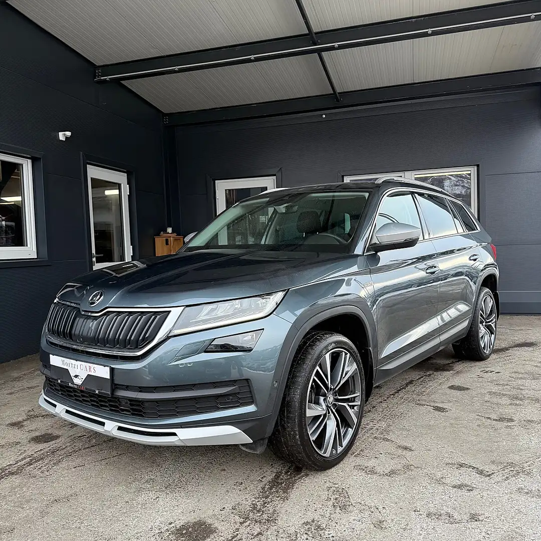 Skoda Kodiaq 2,0 TDI SCR 4x4 Scout DSG Grau - 1