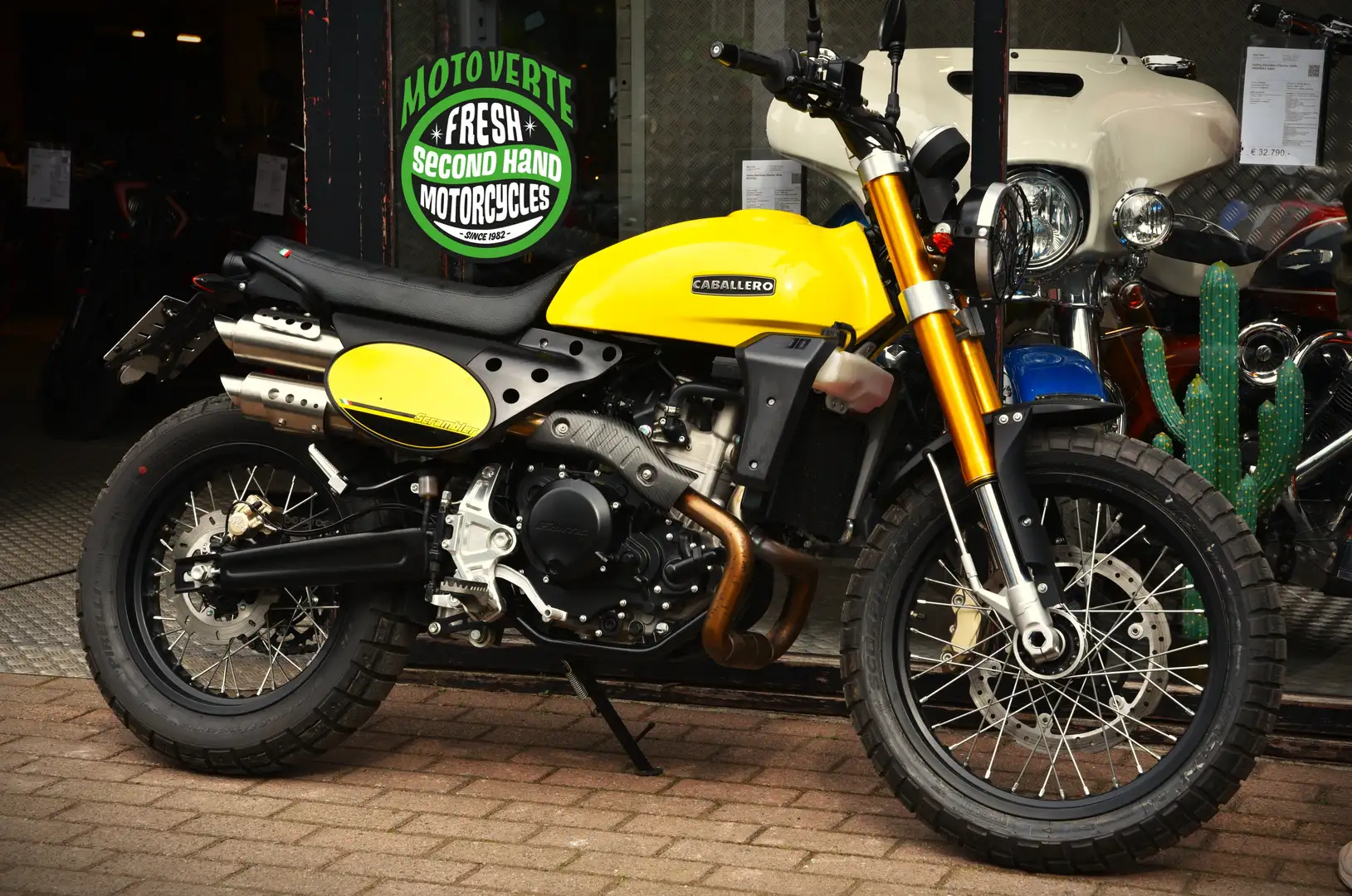 Fantic Caballero 500 SCRAMBLER ***MOTO VERTE*** Galben - 1