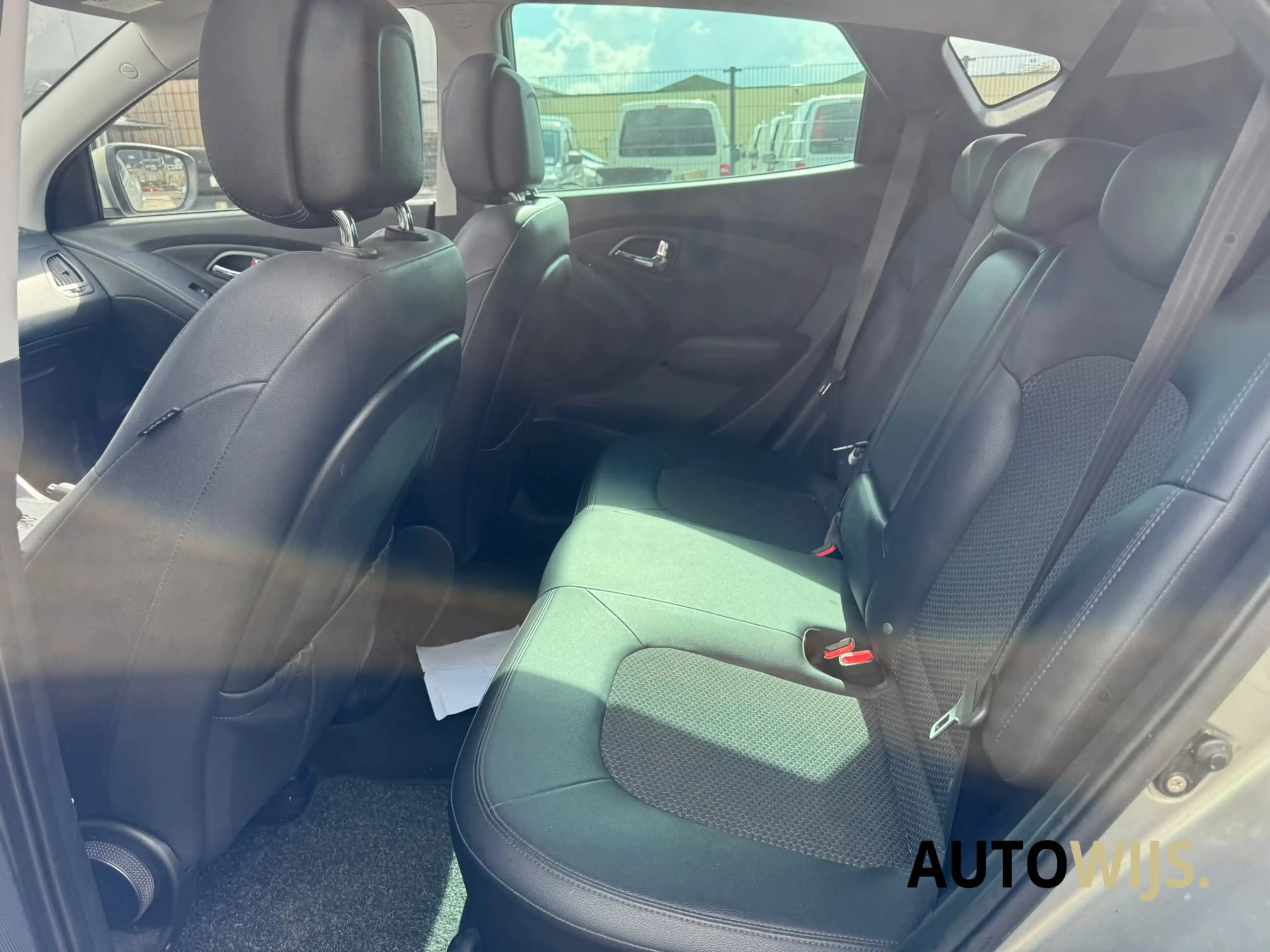 Hyundai iX35 2.0i Style|PANO|CAMERA|TREKHAAK|NL AUTO|AUT|APK 2- — photo 18