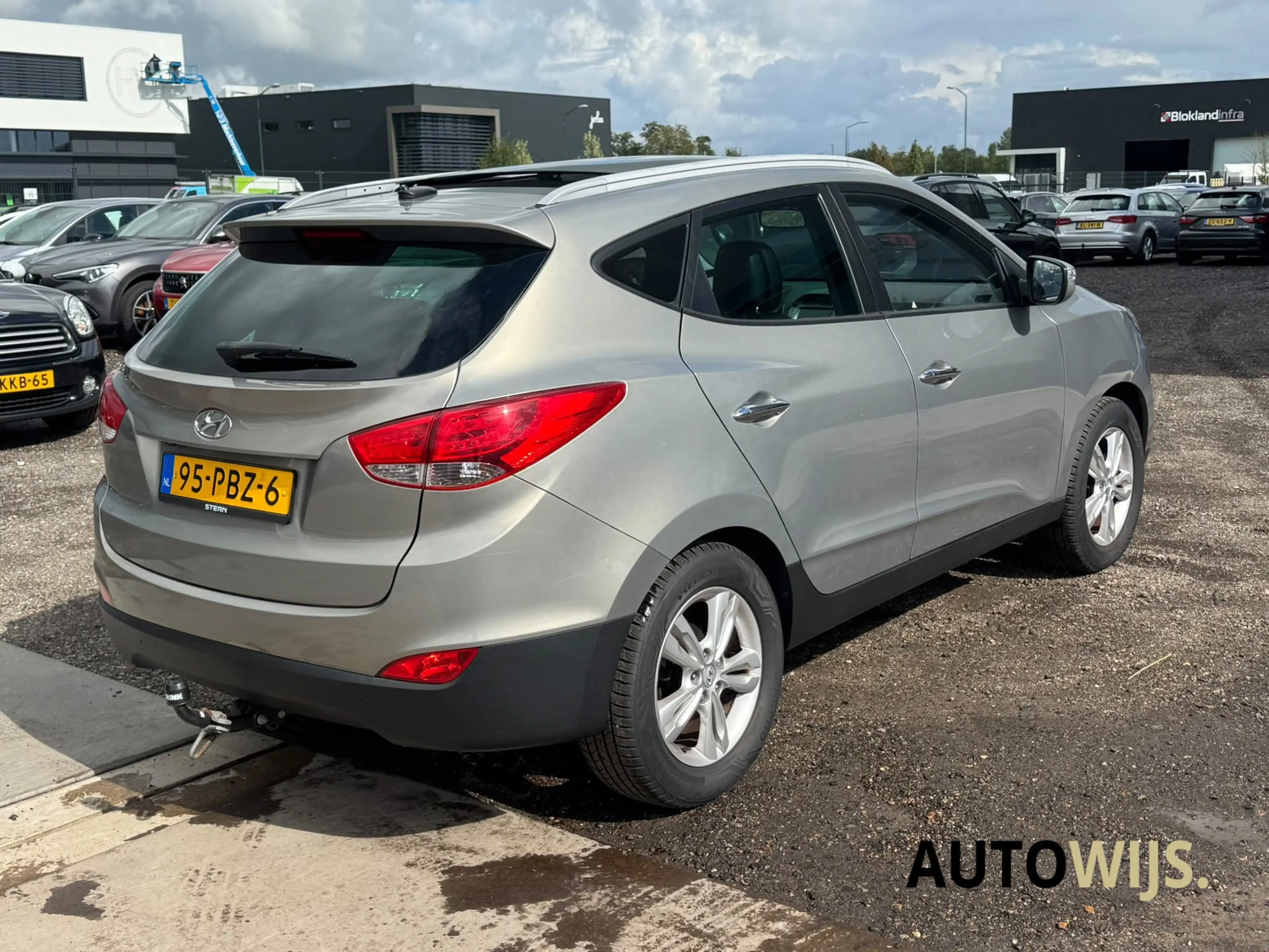 Hyundai iX35 2.0i Style|PANO|CAMERA|TREKHAAK|NL AUTO|AUT|APK 2- — photo 16