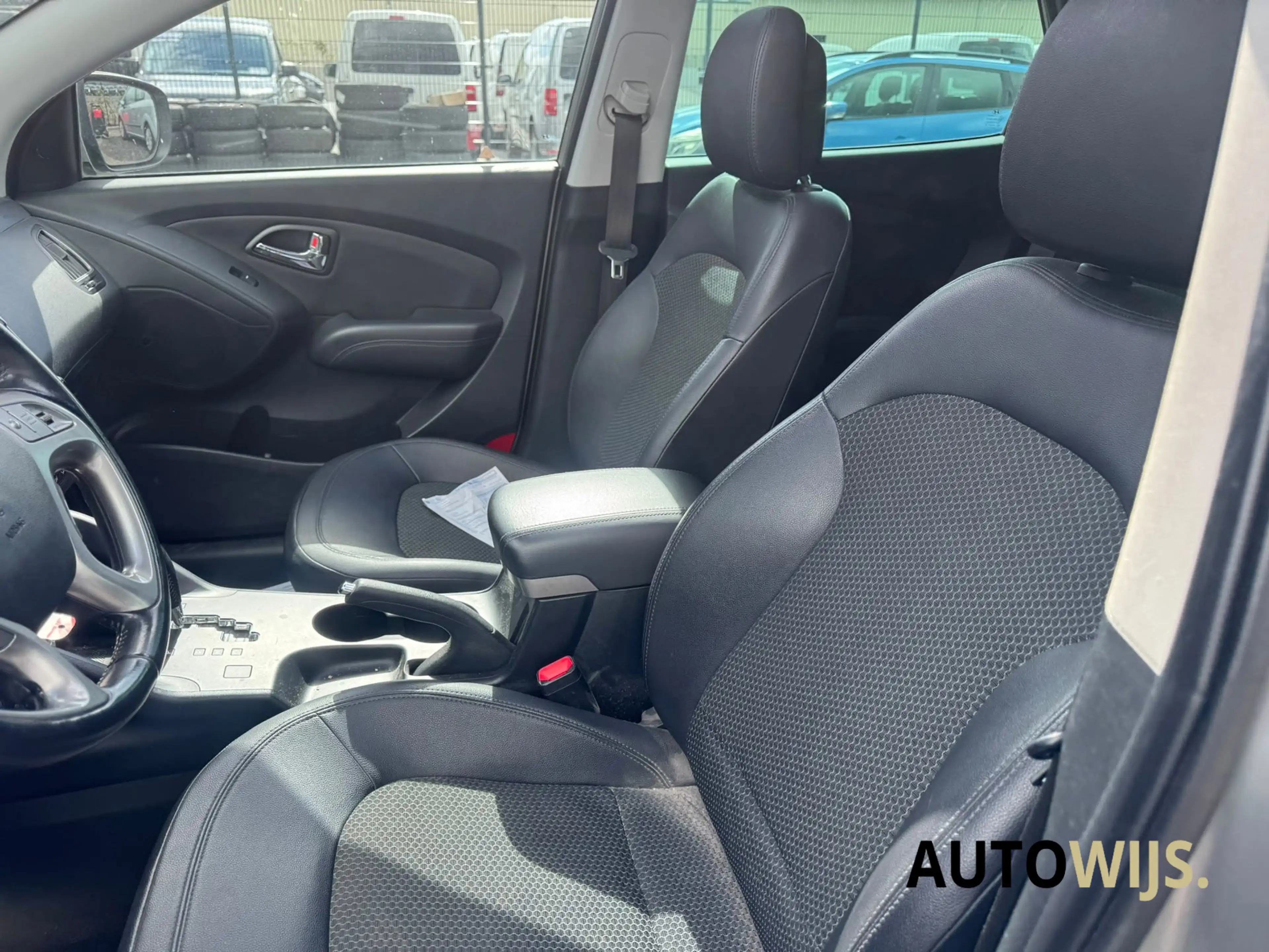 Hyundai iX35 2.0i Style|PANO|CAMERA|TREKHAAK|NL AUTO|AUT|APK 2- — photo 6