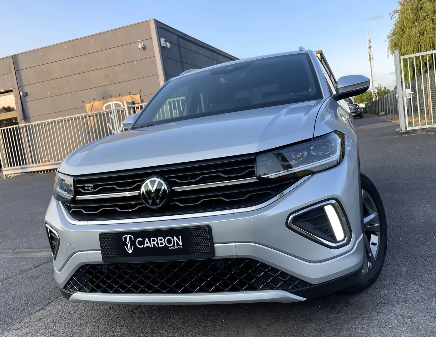 Volkswagen T-Cross 1.0 TSI R-Line DSG CAMERA/KEYLESS/COCKPIT/LED/NAVI Argent - 1
