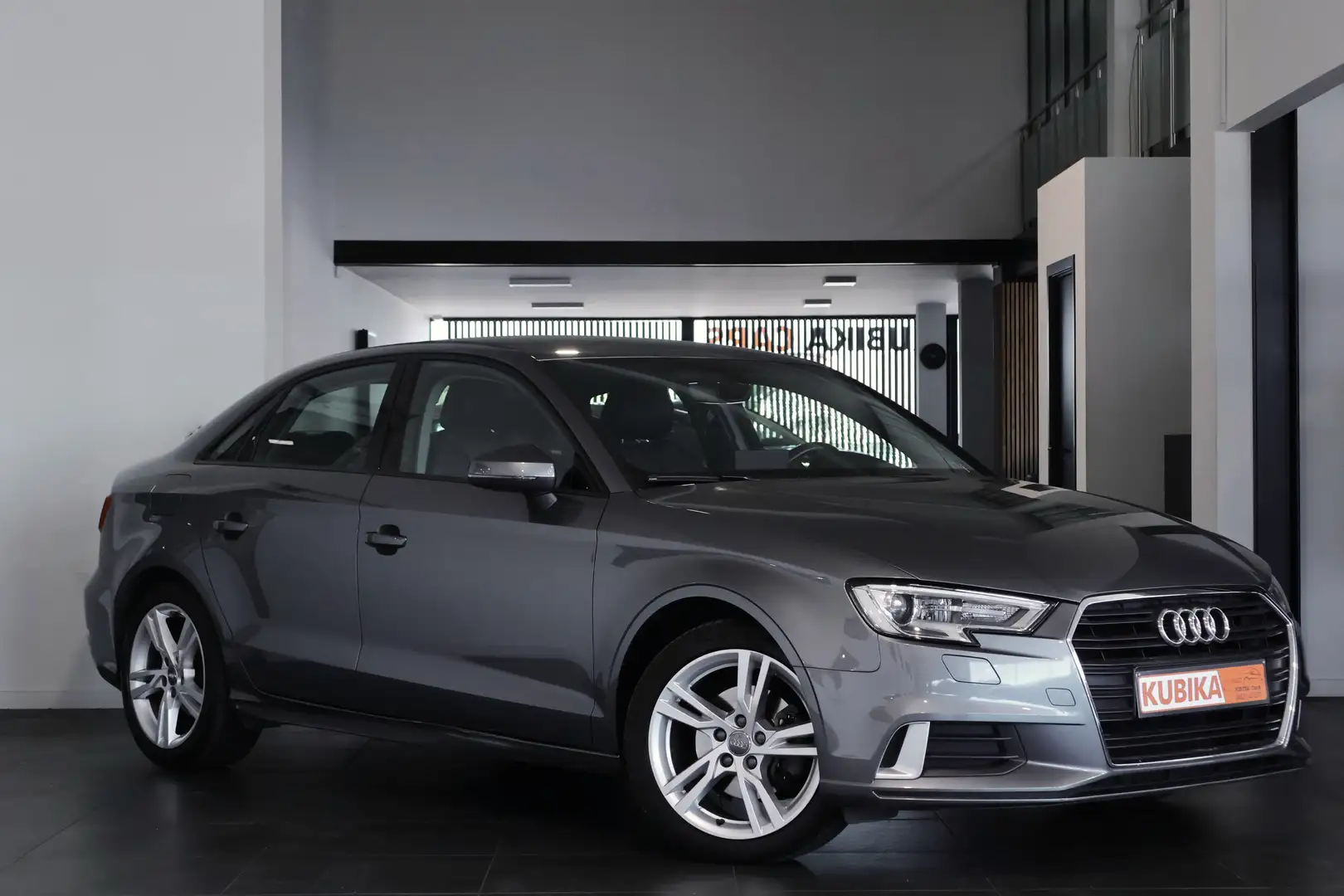 Audi A3 1.4 TFSI c.o.d. Navi CruiseC LED ZetelV Garantie* Gris - 2