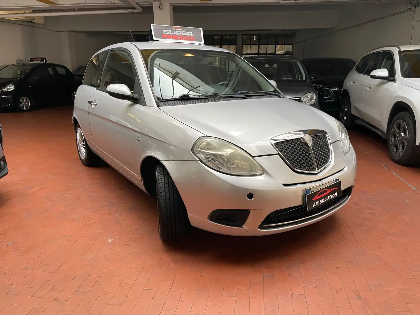 Lancia Ypsilon Ypsilon 1.2 Neopatentati Euro 4 Argento - 2