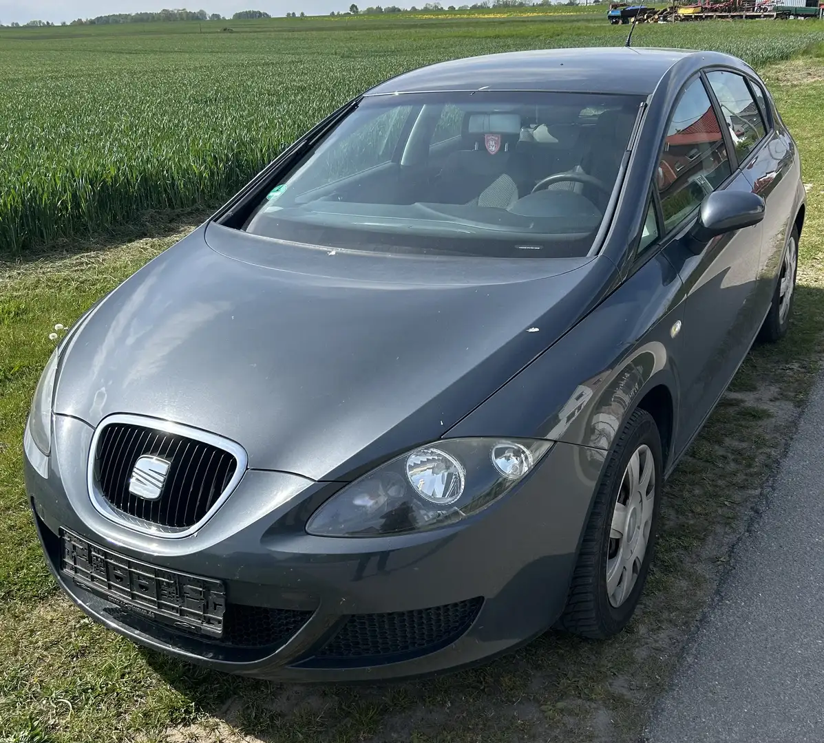 SEAT Leon 1.6 Reference - 1