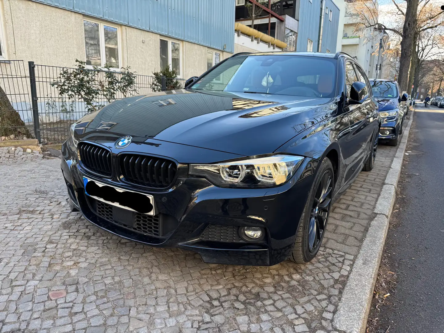 BMW 320 3er Touring 320i Touring Edition M Sport Shadow Noir - 1
