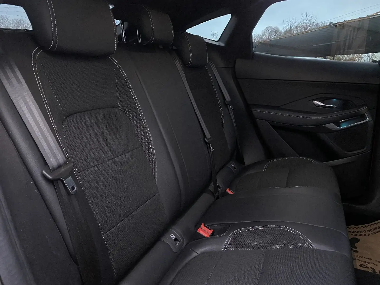 Jaguar E-Pace 2.0 D - 150 ch 2WD BVM R-Dynamic - 2