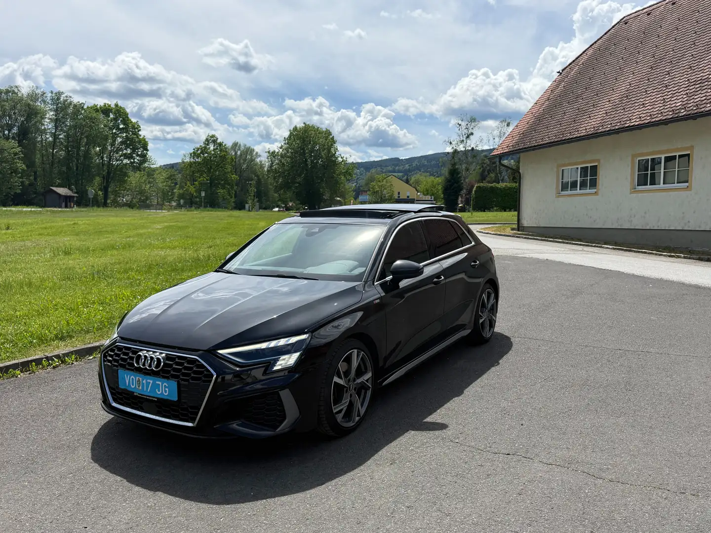 Audi A3 SB 35TFSI 3XS-LINE S-TRONIC MATRIX PANO 18'' RFK Schwarz - 1