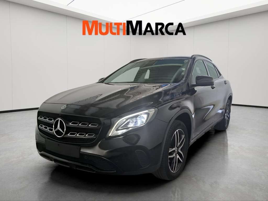 Mercedes-Benz GLA 200