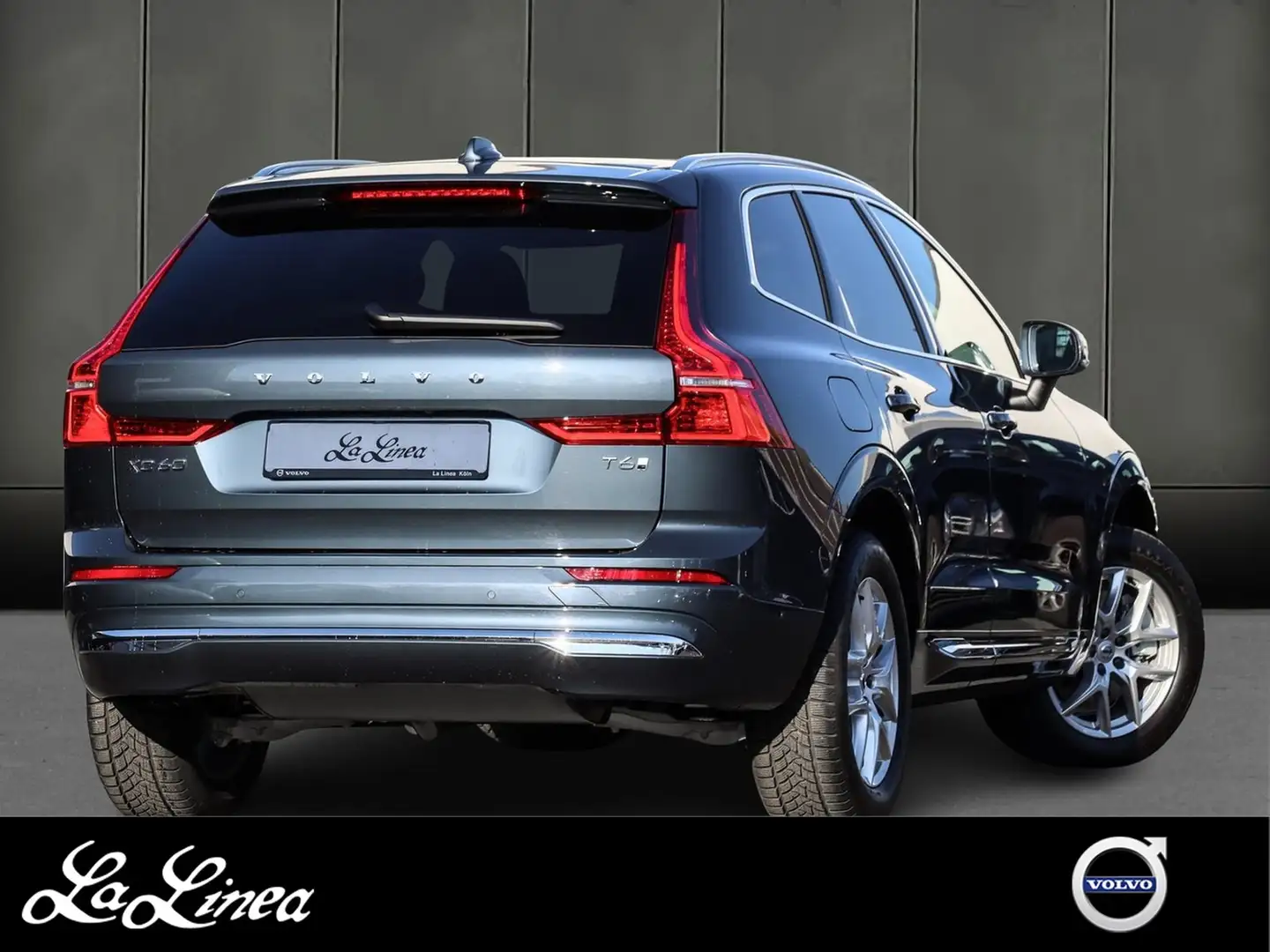 Volvo XC60 T6 AWD Recharge Plus Bright NP:79.090,-//19"/RF... Blau - 2