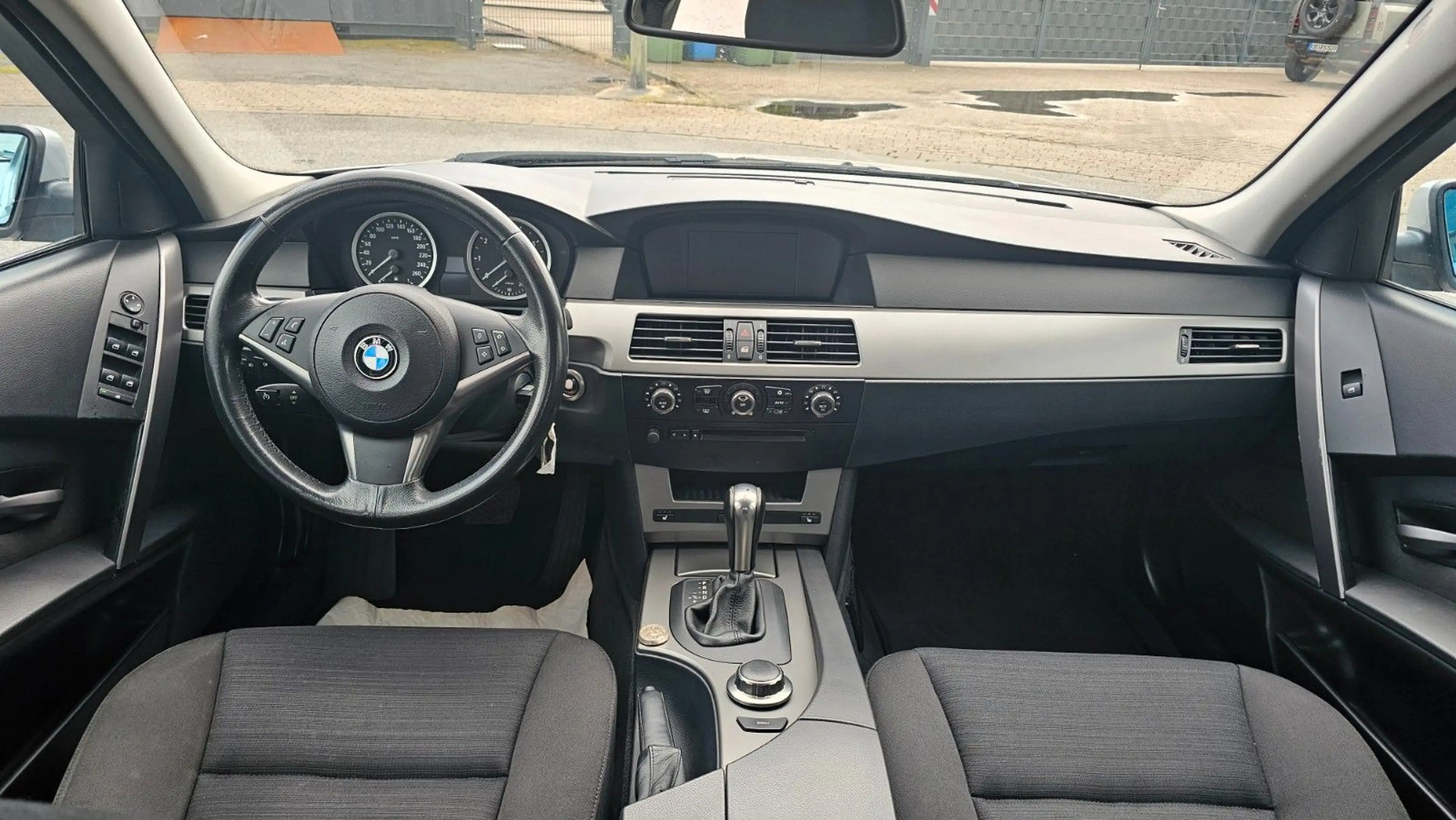 BMW 523 5 Limousine 523i — photo 8