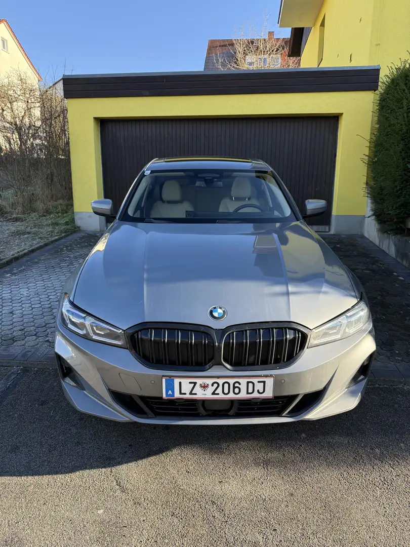 BMW 318 318i Aut. Grau - 2