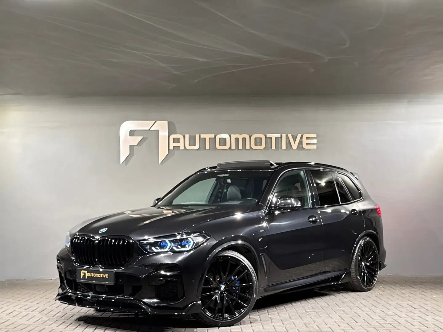 BMW X5 XDrive45e M Sport Pano|Laser|HuD|Skylounge|HuD|Mas Zwart - 1