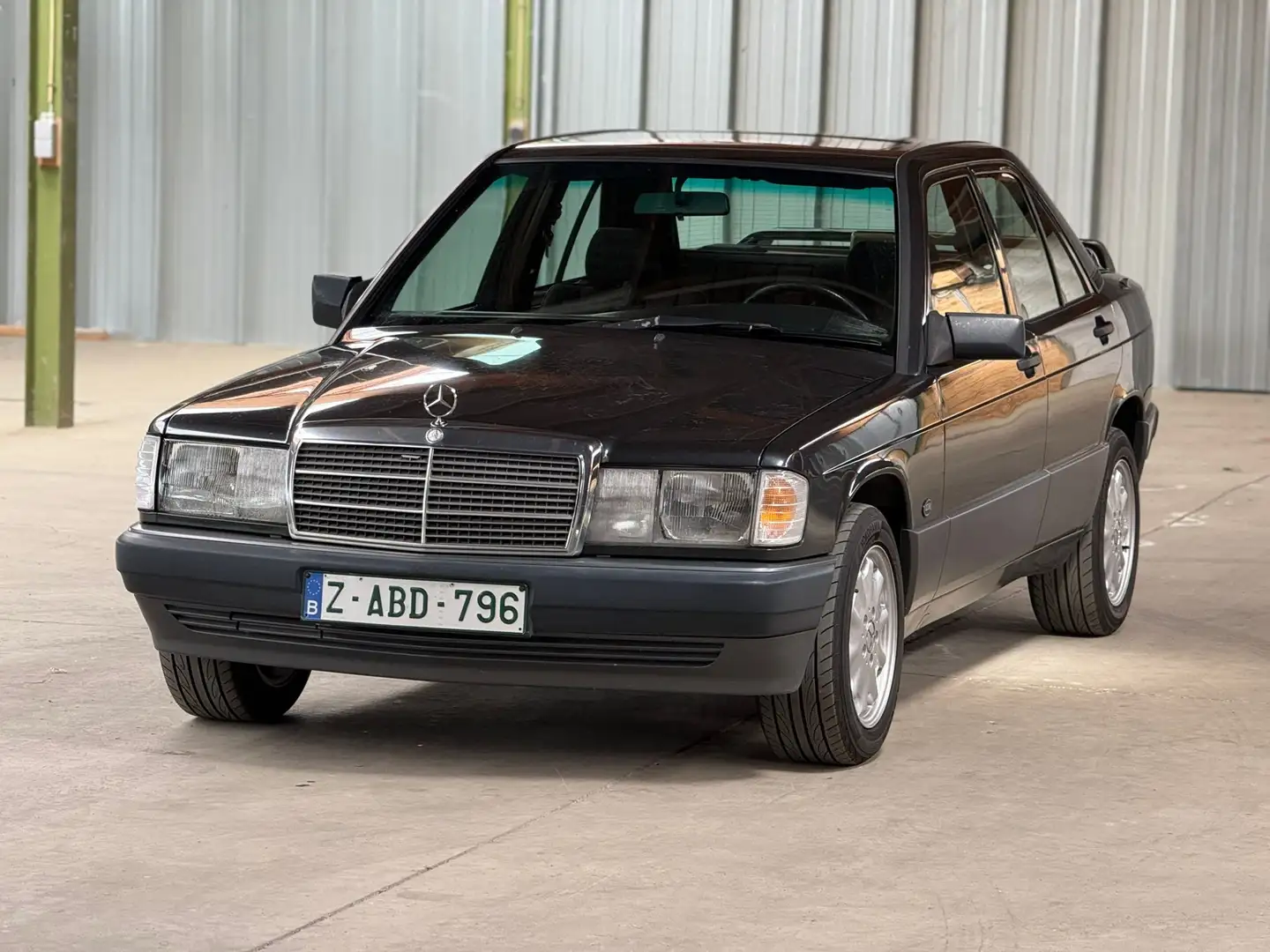 Mercedes-Benz 190 E 1.8i // Cocoon // Oldtimer Grigio - 1