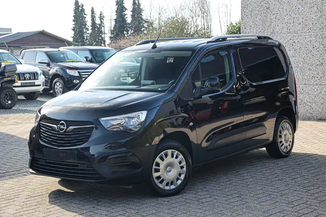 Opel Combo NAVIGATIE*PARKEERSENSOREN*APPLE-CARPLAY*3-ZITPLAAT