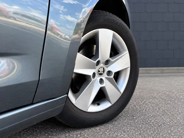 Skoda Octavia view 16