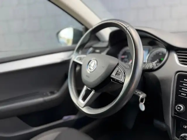 Skoda Octavia view 5