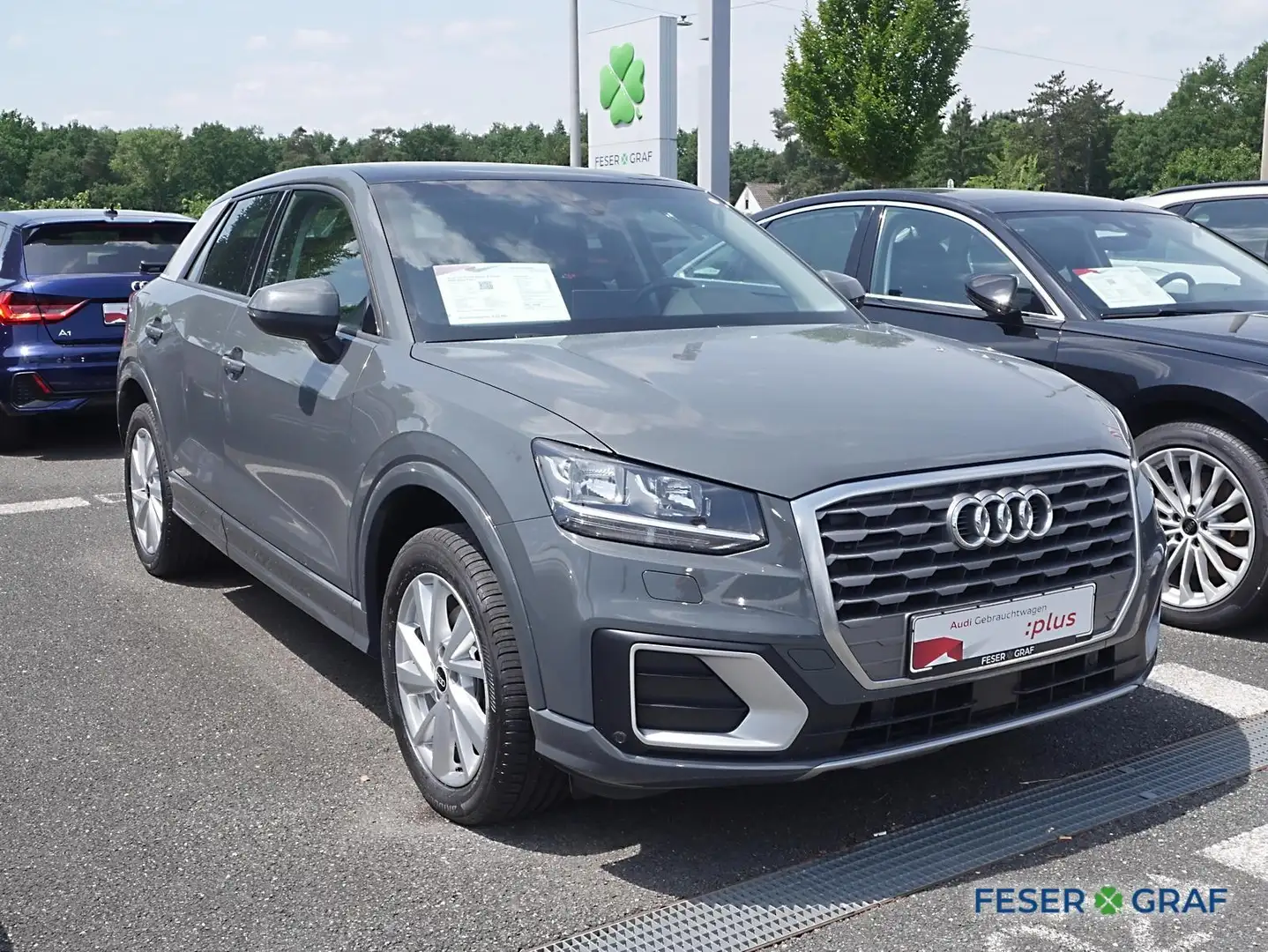 Audi Q2 35 TDI Sport S tronic AHK Navi Pano PDC 17" Grigio - 2