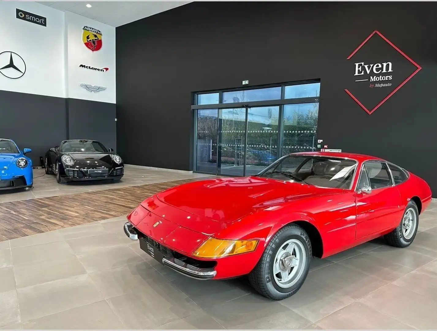 Ferrari 365 GTB4 DAYTONA Rouge - 1