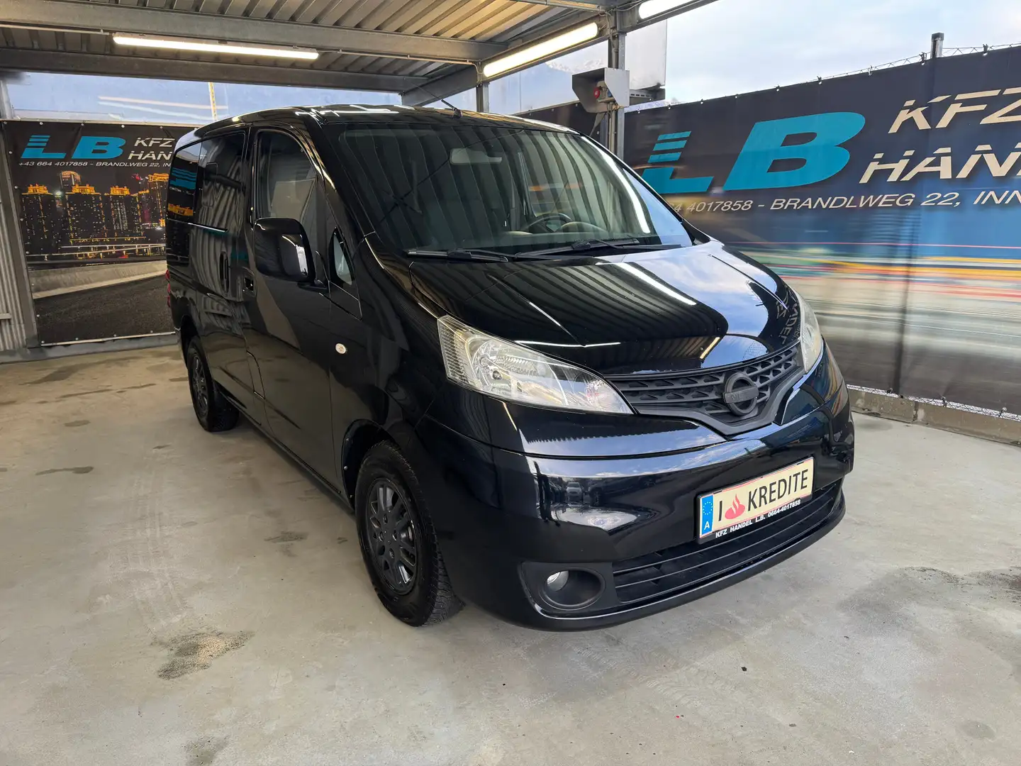 Nissan NV200 Pro Schwarz - 1