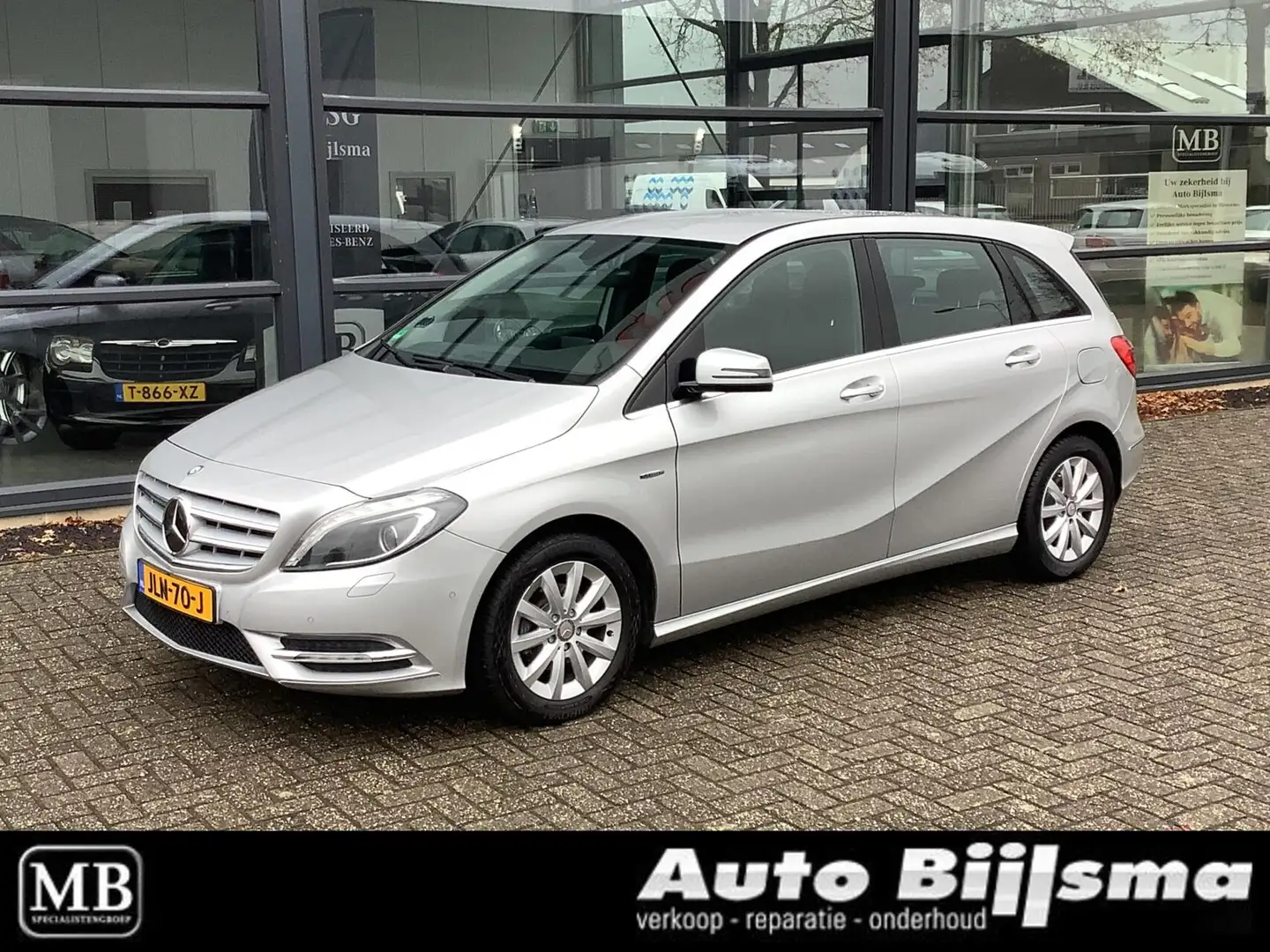 Mercedes-Benz B 180 Ambition automaat, cruise, xenon verlichting, stoe Gris - 1