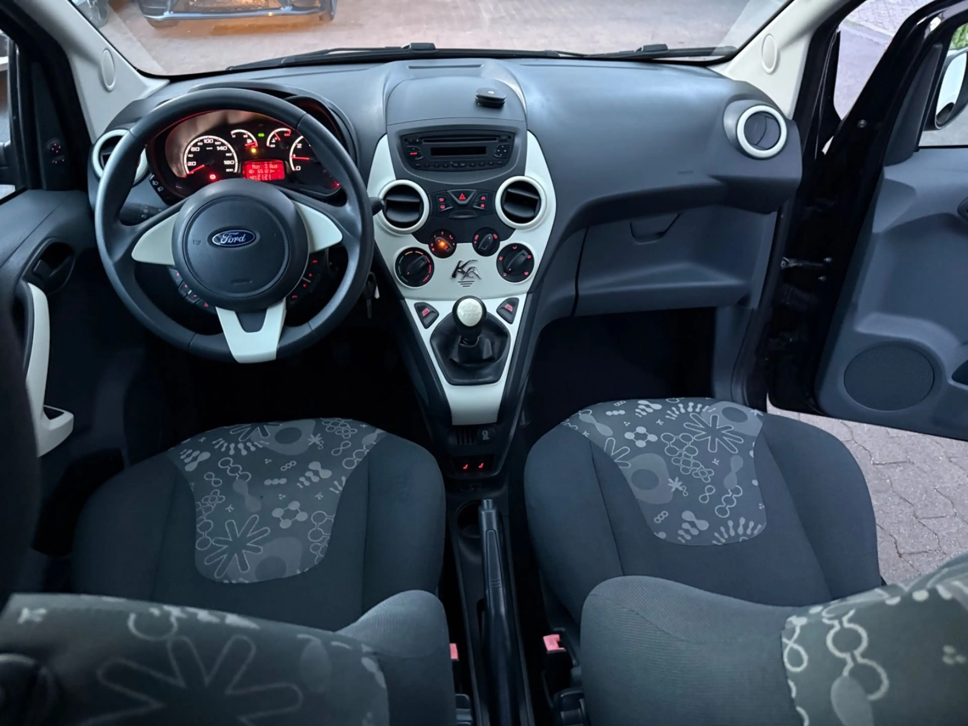 Ford Ka/Ka+ Cool & Sound Edition*KLIMA*SERVO*SHZ — photo 13